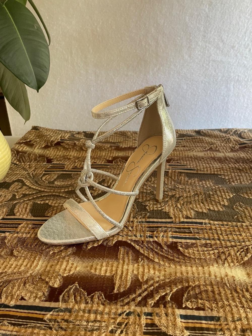 NWT Jessica Simpson Josy Rhinestone Strappy Stiletto Sandals Silver Size 6.5 - Picture 10 of 16